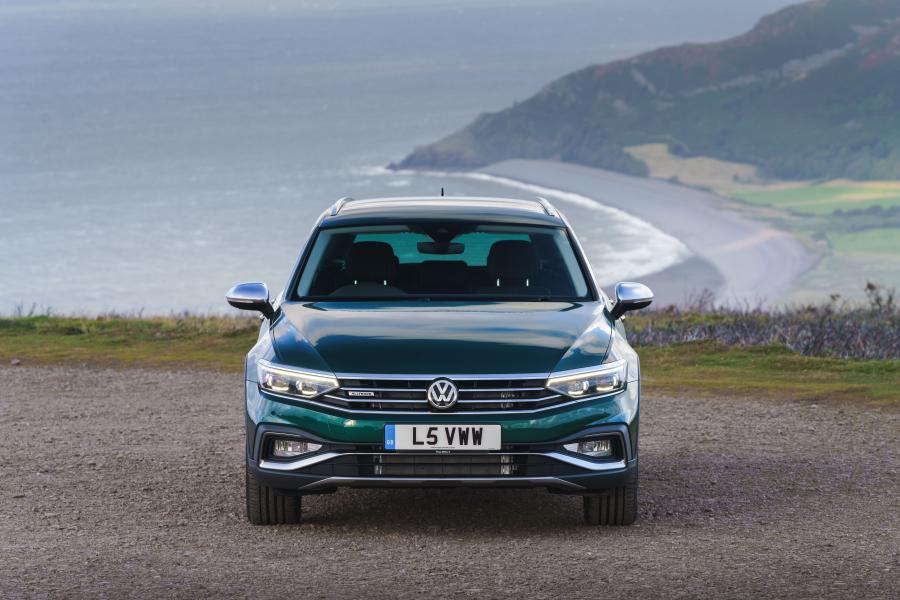  Volkswagen Passat Alltrack (B8) 2019 года  (UK) (фото 21 из 22)